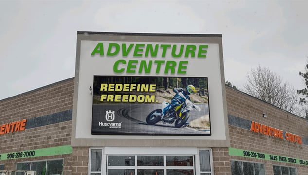 700x398-Adventure Center